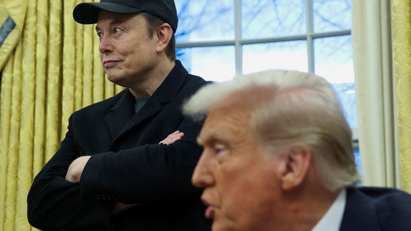 Elon Musk'tan Donald Trump'ın azledilmesi çağrısı