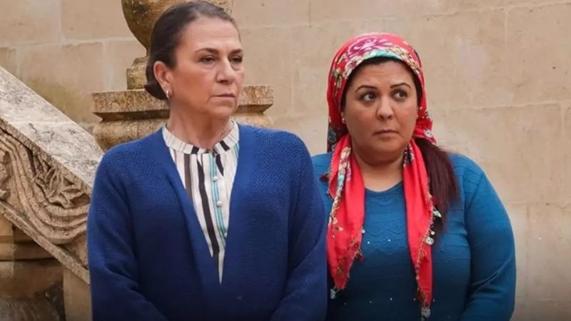 Oyuncu Eylem Tanrıver, estetik yaptırdıktan sonra felç kaldı