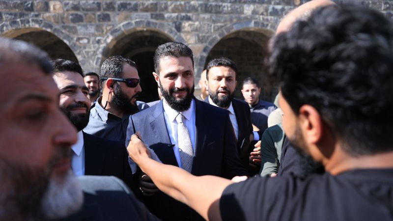 Suriye Devlet Başkanı Şara'ya, Dera'da yoğun ilgi