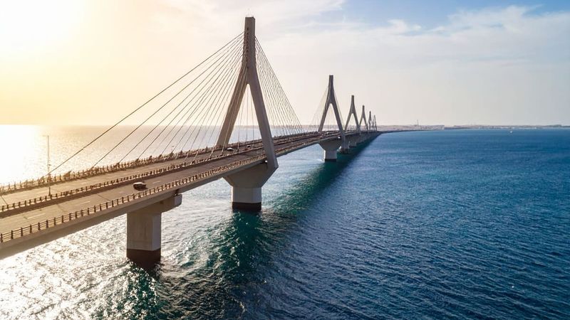 Suudi Arabistan'ın son iddialı projesi: Kızıldeniz'den Mısır'a köprü