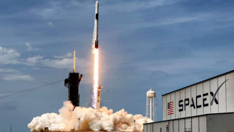 Elon Musk etkisi: NASA ve Pentagon, uzay görevleri için SpaceX'e alternatif arıyor