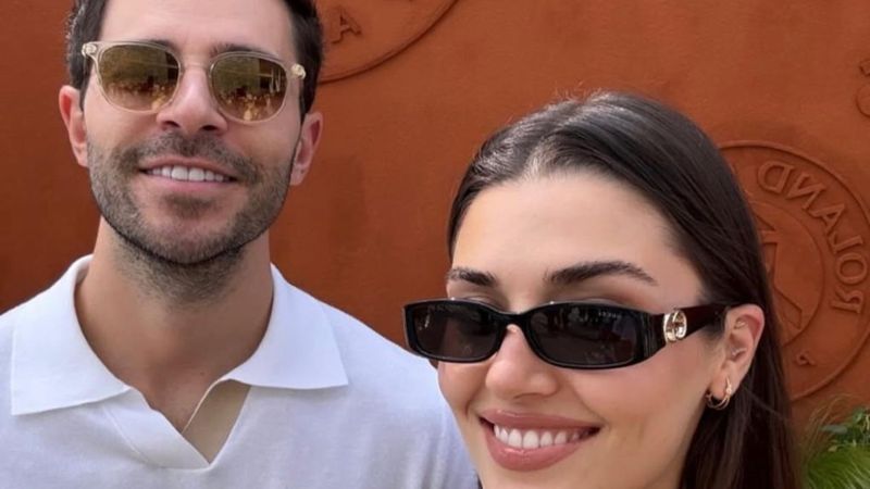 Hande Erçel'den Hakan Sabancı ile yeni poz