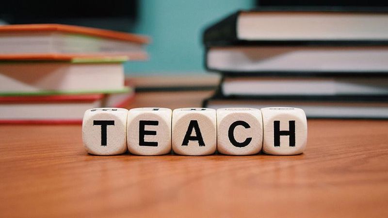 MEB: Okullarda yabancı dil saatleri artıyor