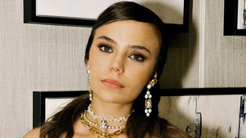 Oyuncu Bahar Şahin'den radikal değişim! Saç rengini değiştirdi