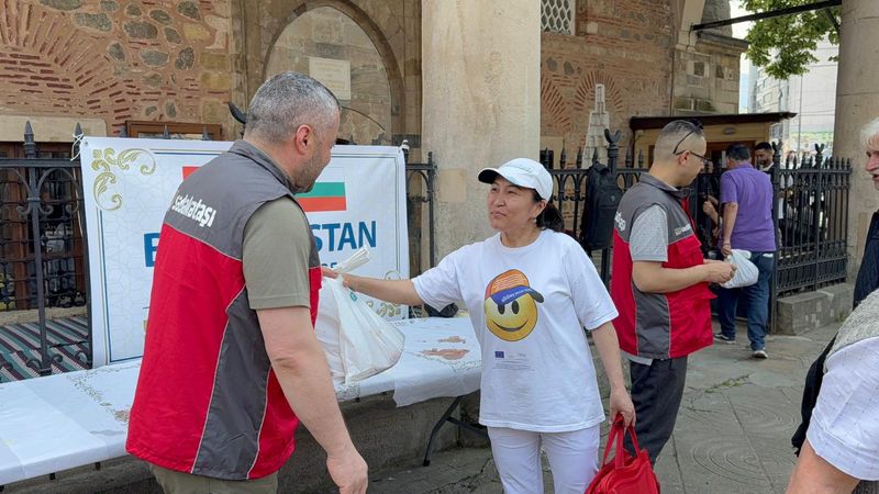 Sadakataşı 35 ülkeye 23 bin hisse kurban ulaştırdı