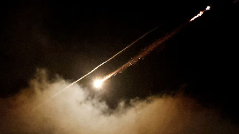 İran'ın bir gecede attığı füzelerin İsrail'e maliyeti 287 milyon dolar