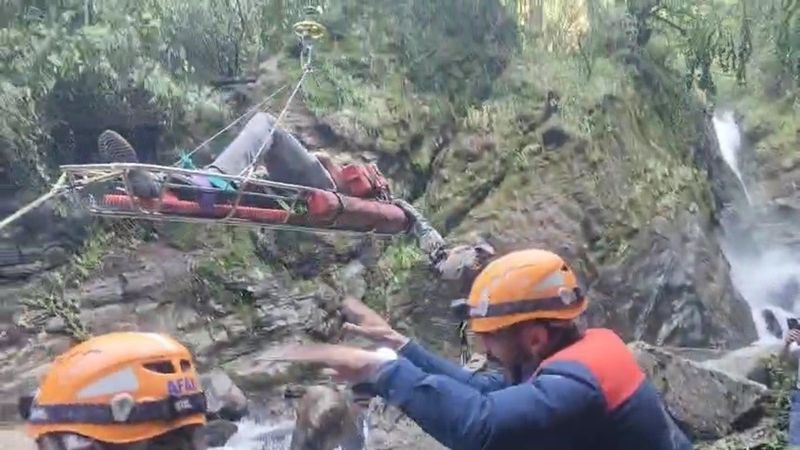 Bursa'da protez ayağı çıktı, Uludağ eteklerinde mahsur kaldı
