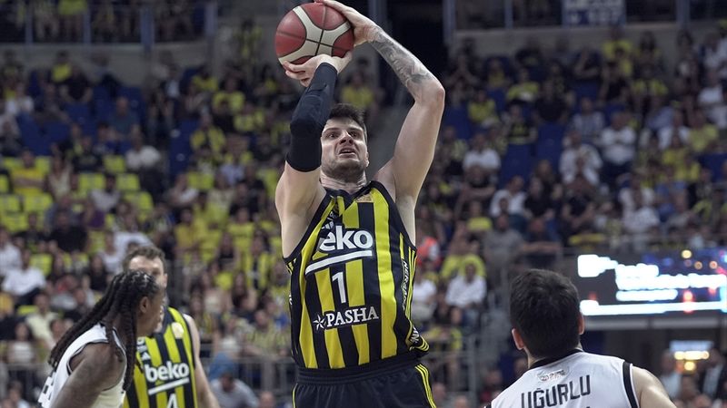 Fenerbahçe, Beşiktaş karşısında galip: Seride durum 2-0