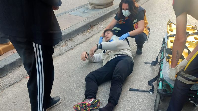 Edirne'de başıboş köpeklerden kaçarken kaza yaptı