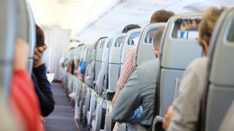 Dünyayı dolandırdı: Tek bir yalanla 120 kez bedava uçan adam...