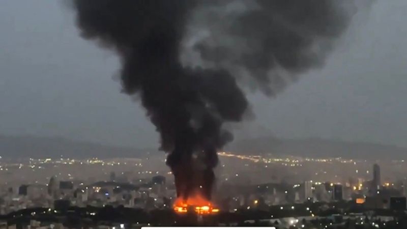 İsrail'den Tahran için tahliye uyarısı