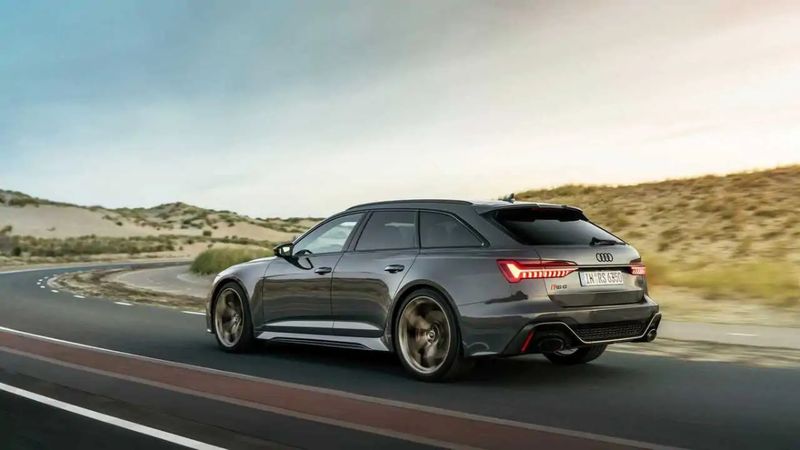 Yeni Audi RS6, hibrit ve elektrikli versiyonlarla geliyor