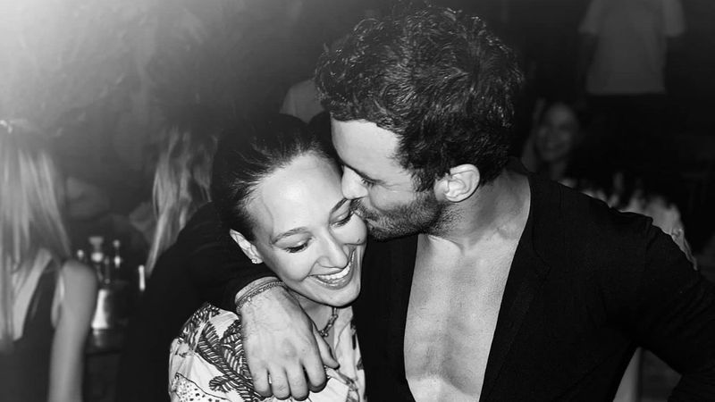 Hande Erçel'li sahneler olay olmuştu! Barış Arduç boşanma iddialarını yalanladı