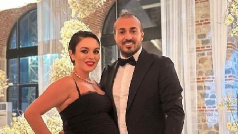 Ezgi Mola duyurdu: Boşanıyorum