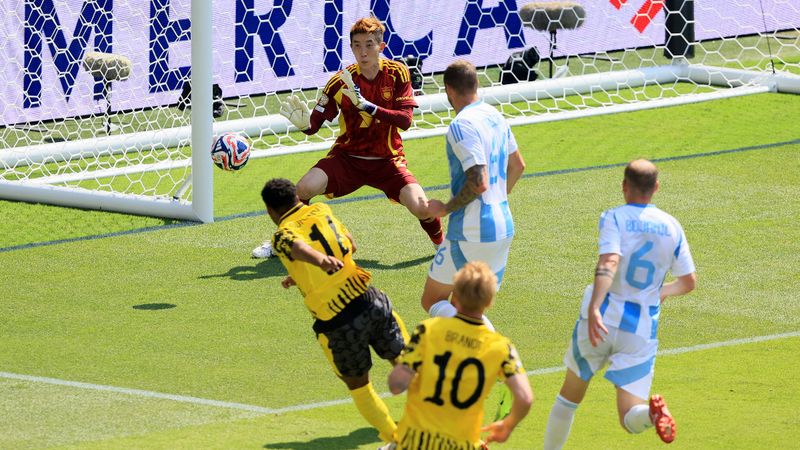 Borussia Dortmund ve Fluminense son 16 turuna yükseldi