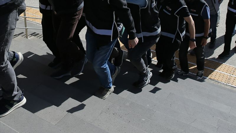 31 ilde FETÖ'ye yönelik operasyonda yakalanan 95 şüpheliden 65'i tutuklandı