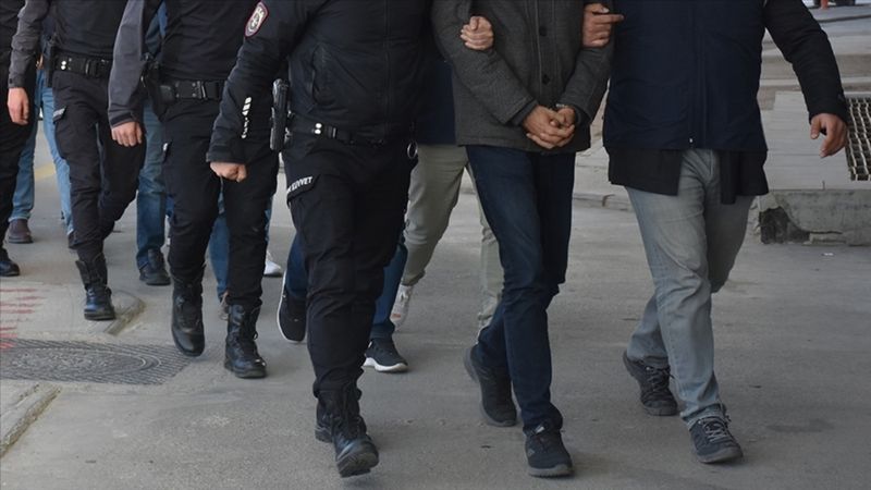 İstanbul merkezli 14 ilde FETÖ operasyonu: 11 tutuklama