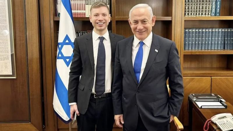 Binyamin Netanyahu'nun oğlu korktuğu için adını değiştirdi