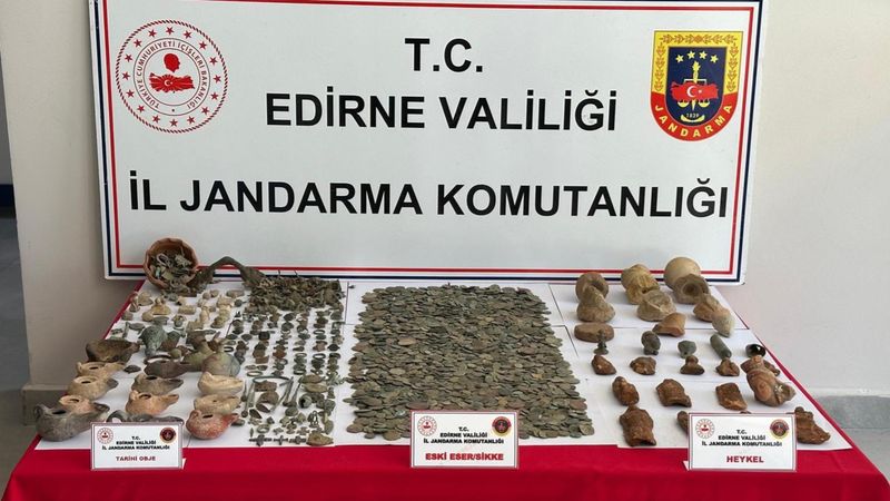 Edirne'de 4 bin 564 parça tarihi eser yakalandı