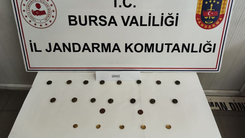 Bursa'da 100 bin dolara satmayı planladığı 22 sikke ile yakalandı