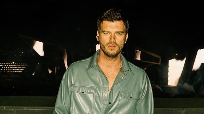 Babasını çekti! Kıvanç Tatlıtuğ'un oğlu Kurt Efe'den yeni fotoğraf geldi