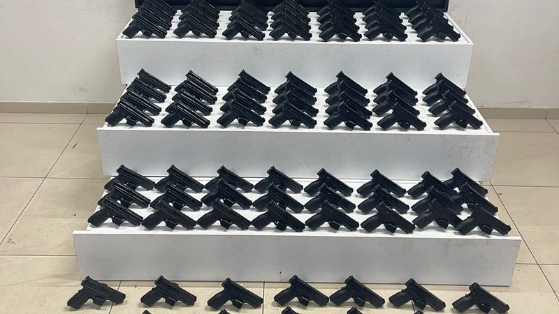 Konya'da silah ve kaçak sigara operasyonu