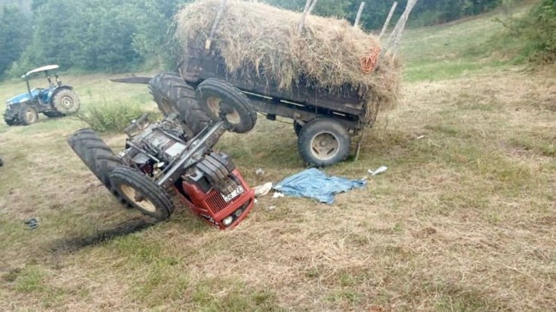 Kastamonu'da devrilen traktörün altında kaldı
