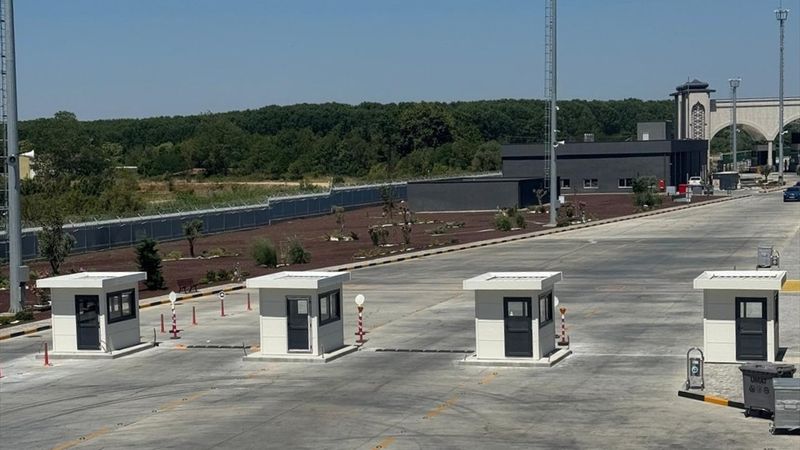 Edirne İpsala'daki pasaport kuleleri artırıldı