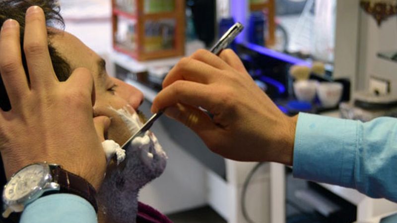 Berberler zam yaptı: Saç, sakal, ense tıraşı...İşte yeni fiyatlar!