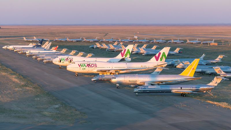 Bilim insanları uyardı: Uzaylılar, havaalanları yüzünden insanları bulabilir