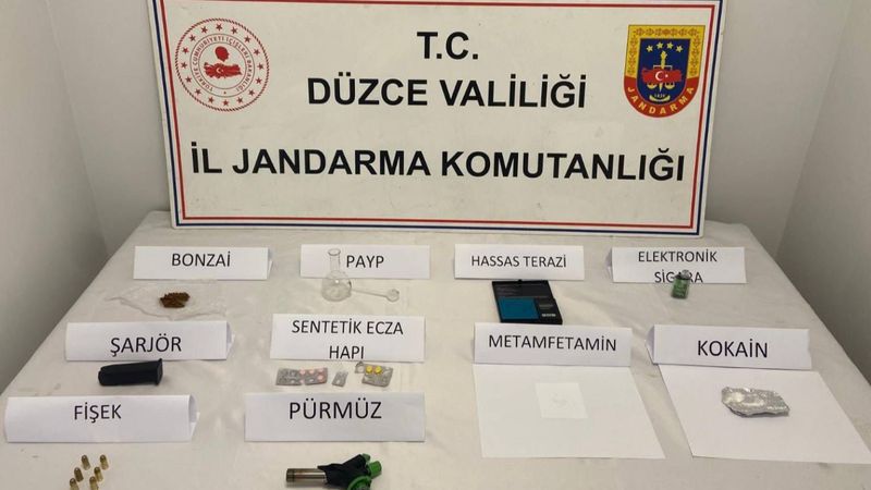 Düzce uyuşturucu tacirlerine geçit yok