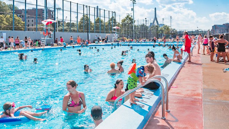 Bu mayoları giymek yasaklandı! Kurallara uymayan atılacak