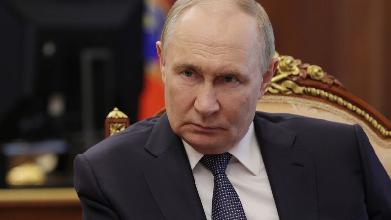 Vladimir Putin'in İran'ın uranyum zenginleştiremeyeceği anlaşma fikrini desteklediği öne sürüldü