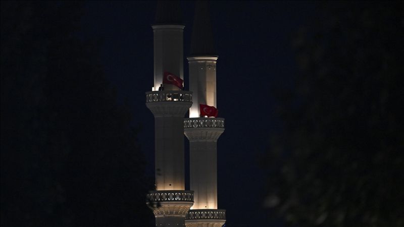 90 bin camiden eş zamanlı olarak sela okunacak