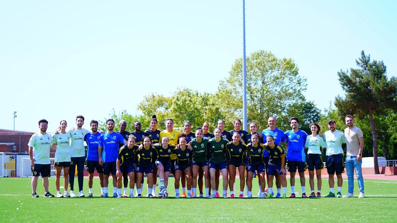 Fenerbahçe Kadın Futbol Takımı, yeni sezonu açtı