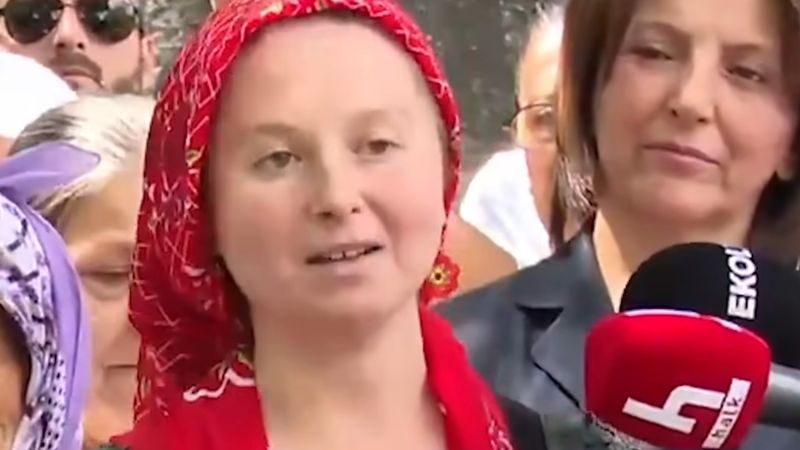 'Köylü Kızı Zeynep' adıyla TBMM önünde gözyaşı dökmüştü: Oyuncu olduğu ortaya çıktı