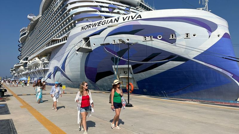 Muğla’ya kruvaziyer akını: 3 binden fazla turist Bodrum'a geldi
