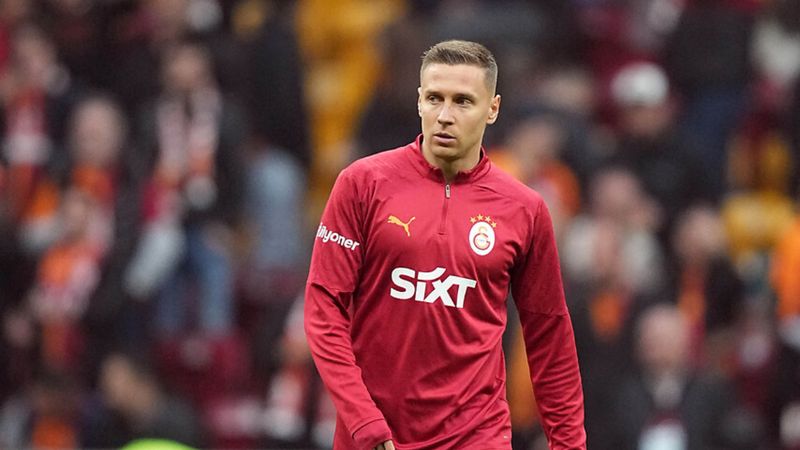 Galatasaray, Przemyslaw Frankowski ile yol ayrımında