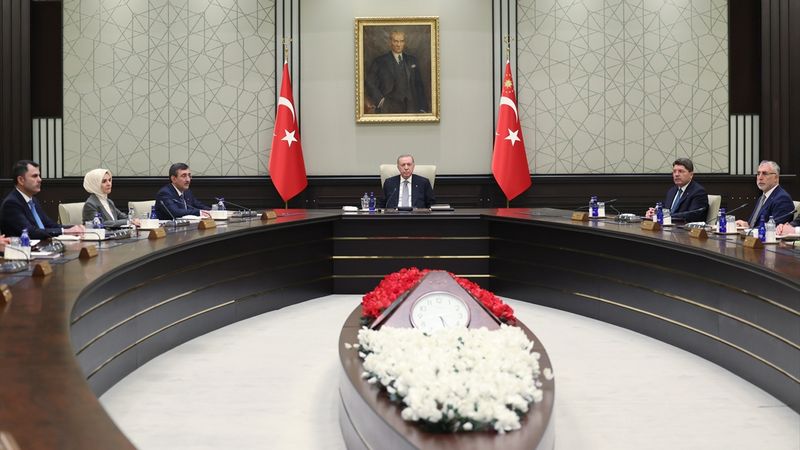 Kabine bugün toplandı: Masadaki konular netleşti