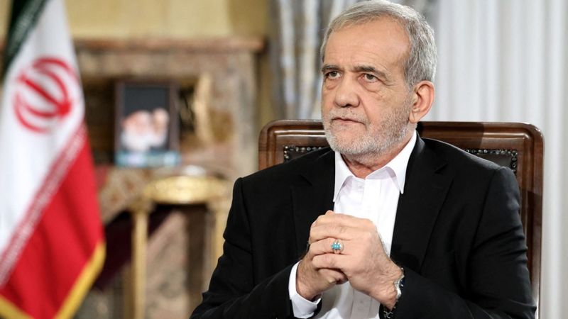 İran Cumhurbaşkanı Pezeşkiyan'ın aracı su katılmış benzin nedeniyle yolda kaldı