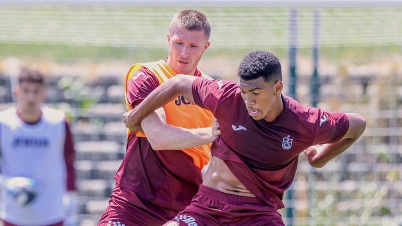 Trabzonspor, günün ilk idmanını yaptı