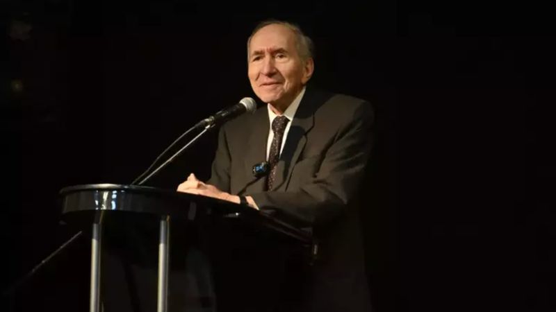 Eski CHP Genel Başkanı Altan Öymen entübe edildi