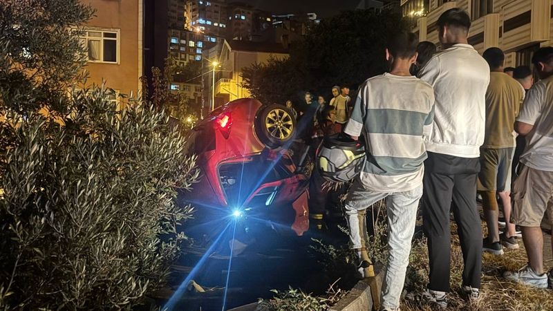 Zonguldak'ta otomobil kömürlüğe düştü, sürücü hafif yaralandı