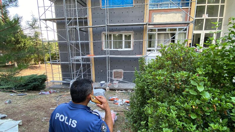 Eskişehir'de iskelede çalışırken 5'inci kattan düştü