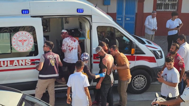 Şanlıurfa'da akraba aileler arasında silahlı kavga: 8 yaralı