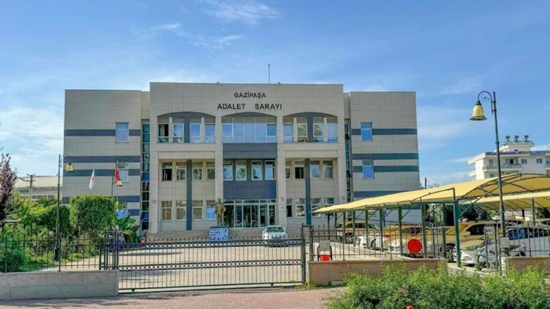 Antalya'da FETÖ'ye finansman sağlayan kadın tutuklandı