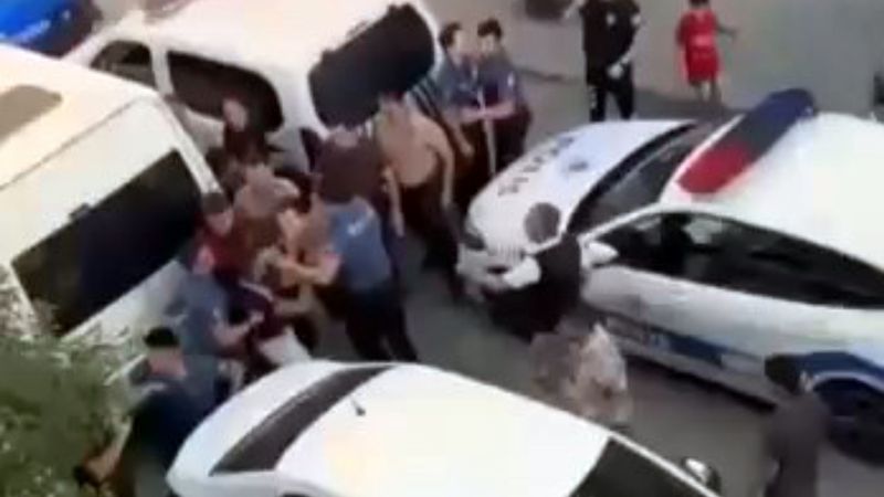 İstanbul Avcılar'da bıçaklı kavga: 2'si polis 4 yaralı