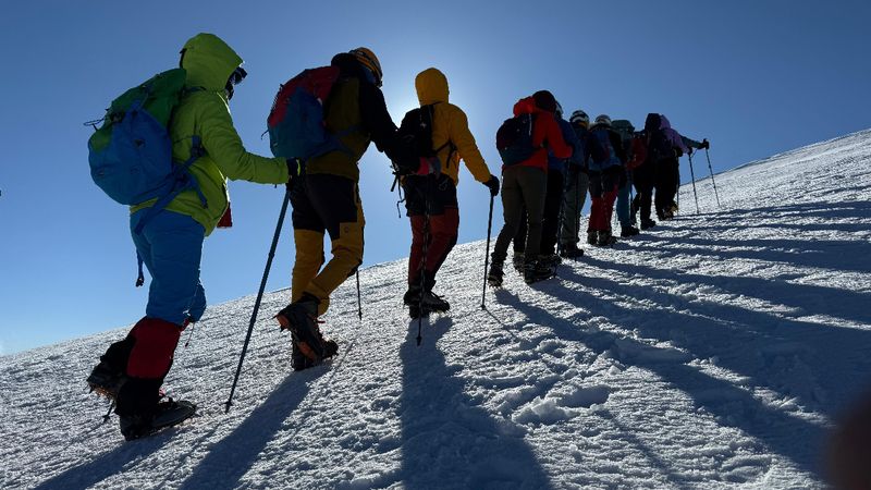 19 sporcunun İstanbul'dan Ağrı Dağı'na zorlu tırmanışı