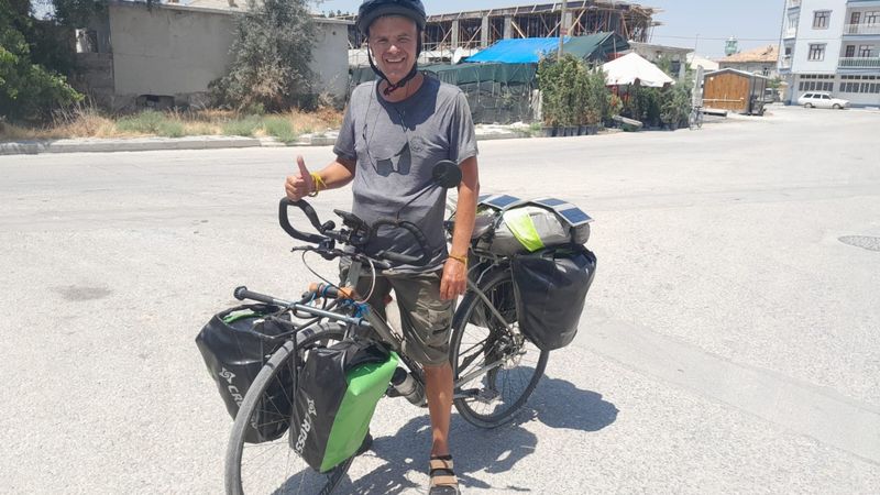 Fransız gezginin bisiklet rotası Karapınar’a uzandı