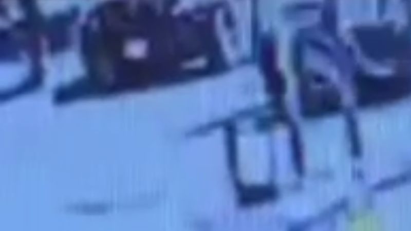 Aydın'da geri geri giden otomobil yaşlı adama çarptı: Kaldırıldığı hastanede öldü